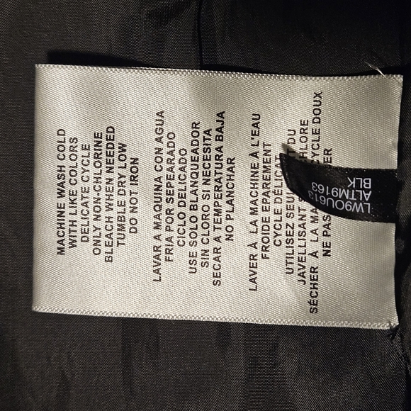 Levi's Women's Classic Faux Leather Asymmetrical Moto Jacket - Picture 8 of 16